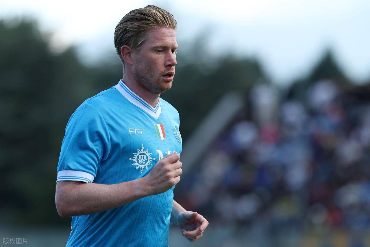 4场贡献3粒进球！官方：瓦尔迪当选意甲11月最佳球员