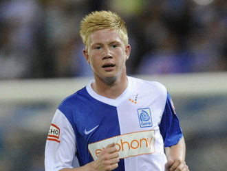 大乌龙！勇士队记：库里是左腿遭遇股四头肌挫伤，而不是右腿