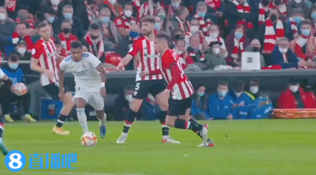 点射+助攻，B费再次当选曼联球迷票选的队内最佳球员